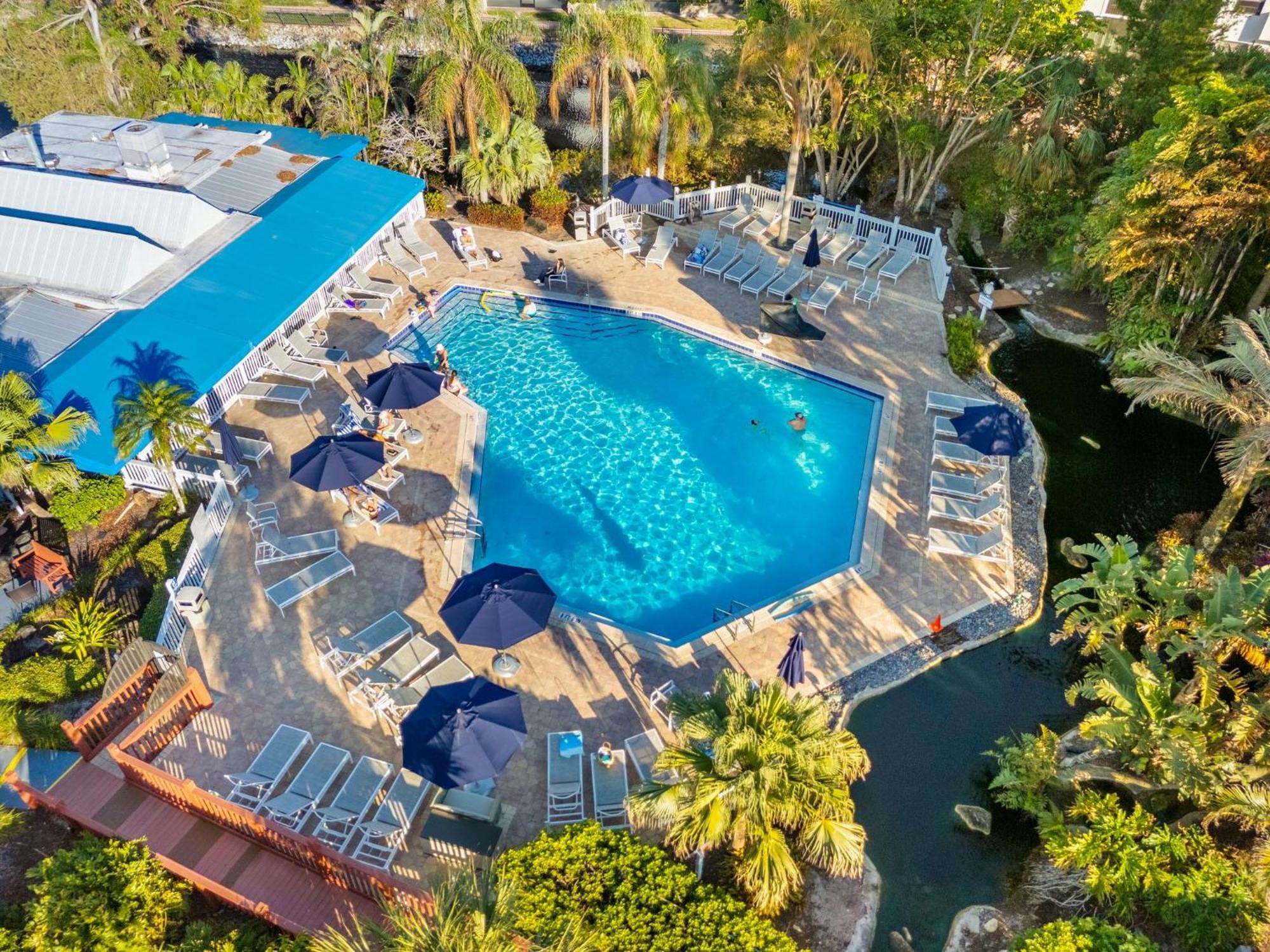 Park Shore Resort By Mike Z Rentals (Adults Only) Naples Exterior photo